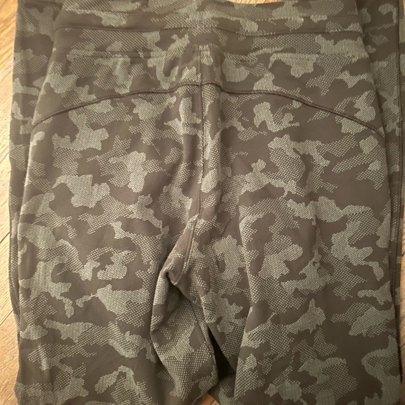 Lululemon ready to rulu jogger size 4 - Picture 8 of 9